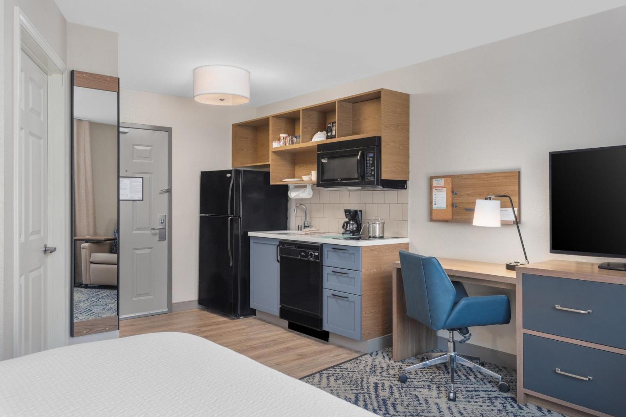 Candlewood Suites La Crosse By Ihg Exterior photo